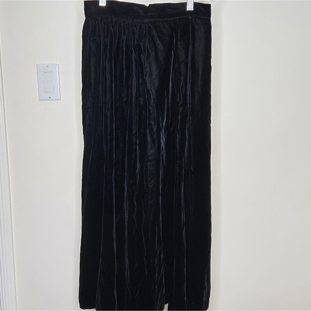 NANCY CRYSTAL Vintage Black Velvet Mid-Length Full Skirt Size 7-8
